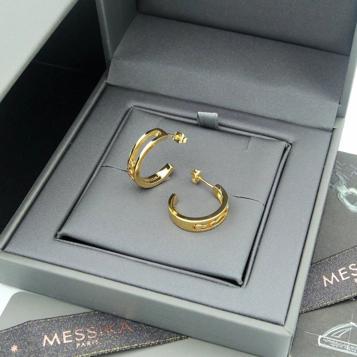 [Sprite Jewelry] Move Double Hoop Earrings, 3 Movable Stones